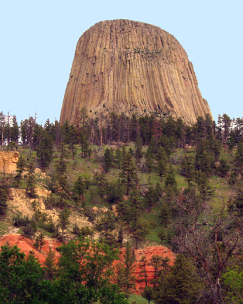 Devil's Tower close